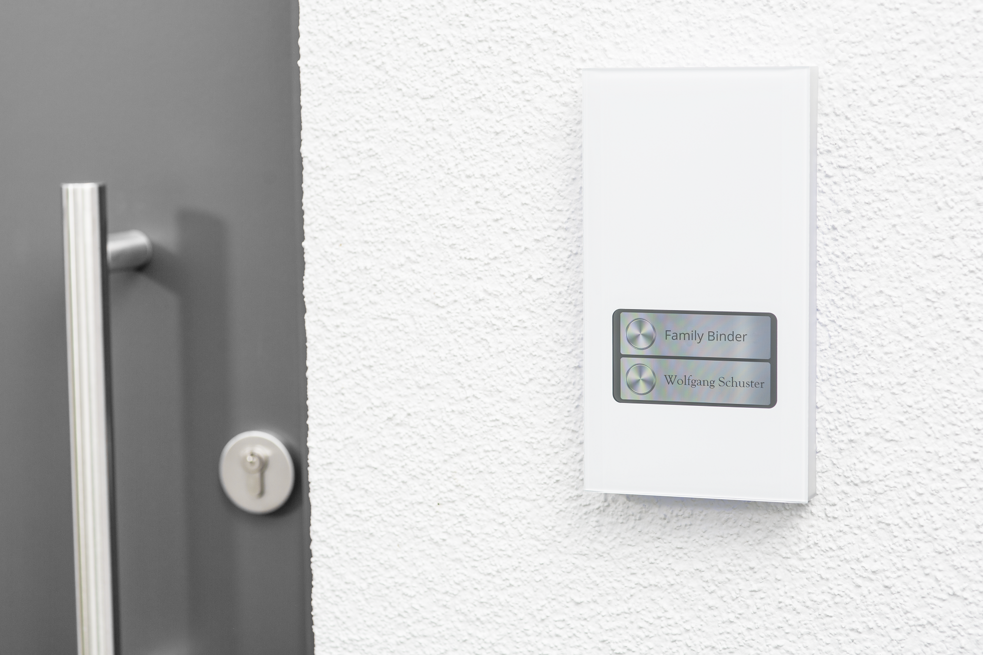 DoorLine Pro Exclusive | Türsprechanlage für Telefonanlage/Router | Touchdisplay | bis zu 4 Klingeltasten | Zutrittskontrolle